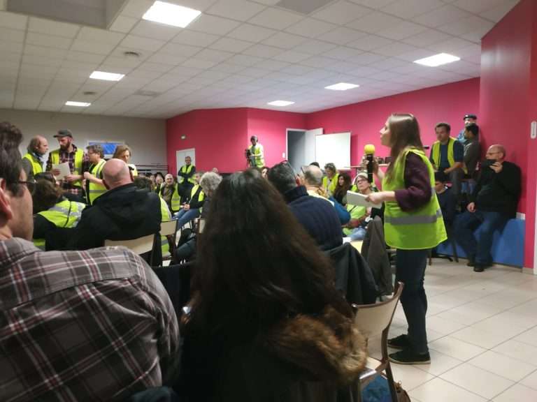 À Commercy, l’assemblée des Gilets Jaunes veut “construire ensemble”