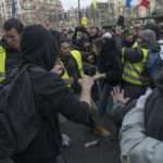 Des heurts ont opposés nationalistes et militants antifas. Photo : Sylvain Lefeuvre pour Radio Parleur.