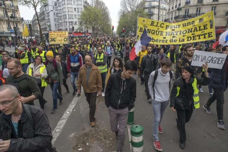 Les Gilets Jaunes face à la répression “je tremble mais je suis là quand même”