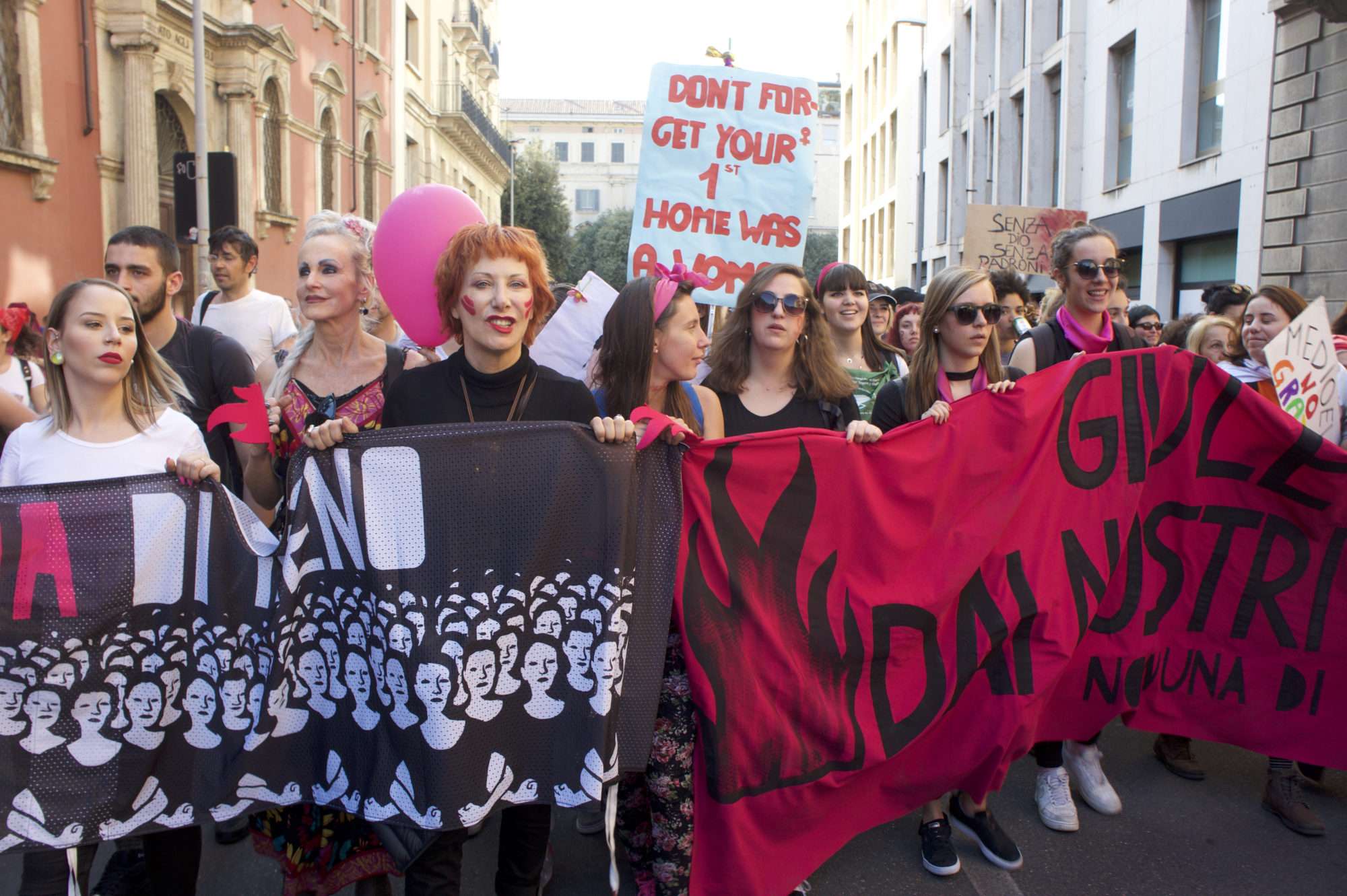Italie : une vague féministe contre un congrès mondial anti-avortement