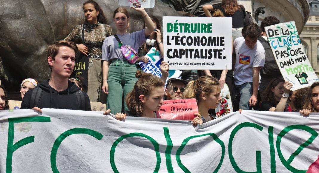 Sur la place de la République à Paris le 24 mai, lors de la grève mondiale pour le climat. Photo Pierre-Olivier Chaput