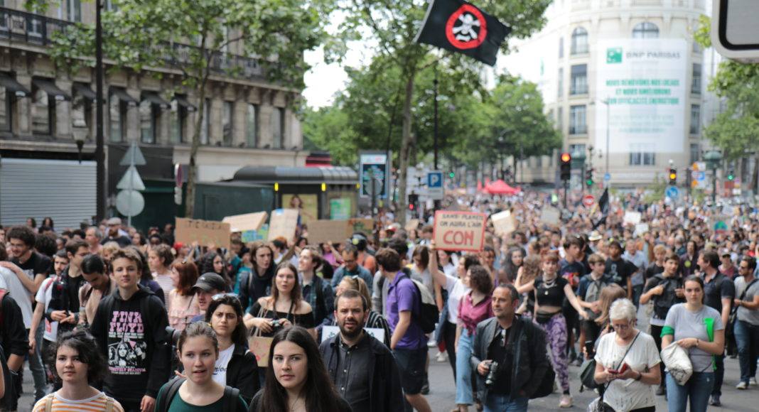 Selon le cabinet Occurrence, 15 000 personnes ont manifesté à Paris lors de la grève mondiale pour le climat. Photo Pierre-Olivier Chaput