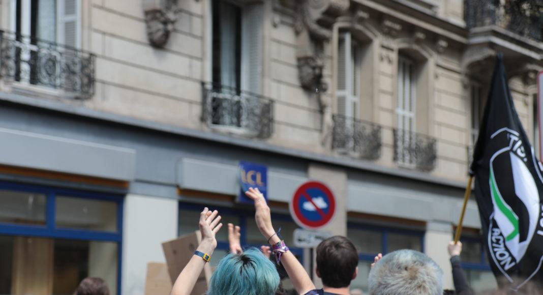 Les slogans de la marche de la grève mondiale pour le climat étaient aussi bien écologistes qu'antifascistes et anticapitalistes. Photo Pierre-Olivier Chaput