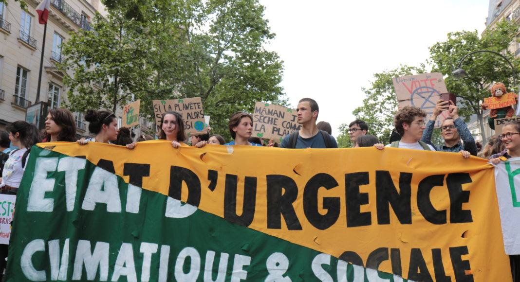 Devant l'Opéra de Paris le 24 mai, lors de la grève mondiale pour le climat. Photo Pierre-Olivier Chaput