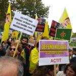 manifestation de soutien au Rojava Place de la République