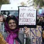 À la marche “Nous Toutes” contre les violences faites aux femmes, à Paris, le samedi 23 novembre 2019. Photographie : Pierre-Olivier Chaput pour Radio Parleur.
