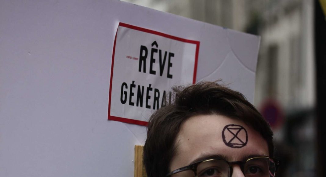 A Paris le 5 décembre. Photo Pierre-Olivier Chaput pour Radio Parleur