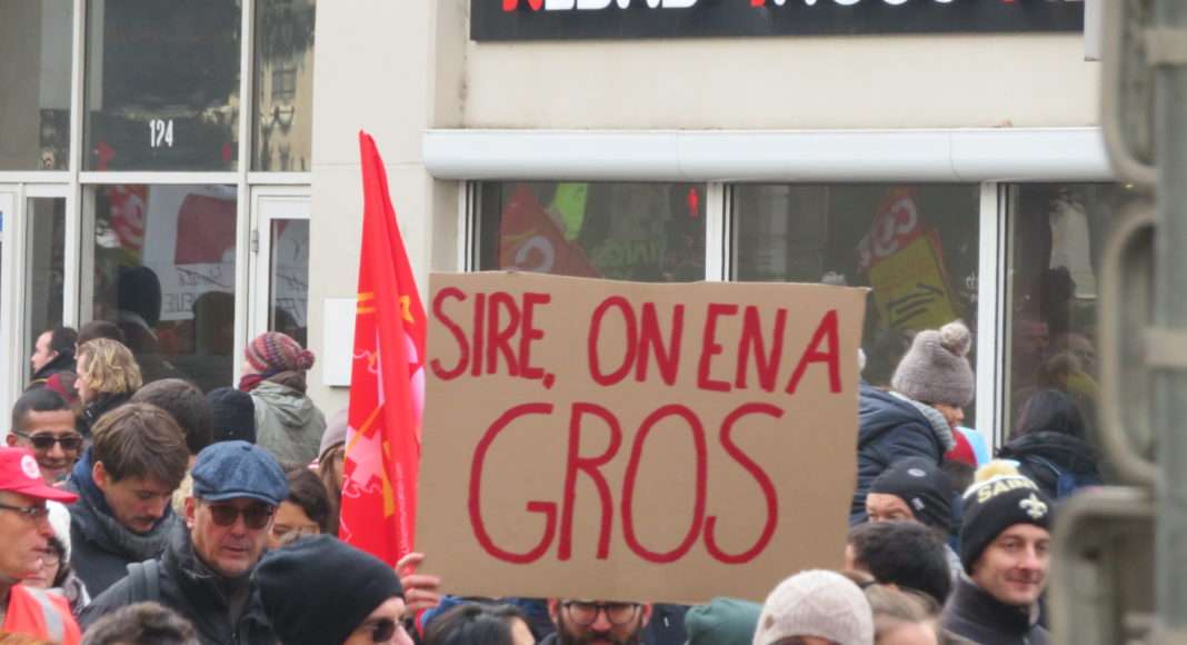 Dans les cortèges de la grève générale du 5 decembre à Lyon. Photographie : Tim Buisson pour Radio Parleur.
