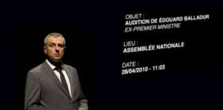 le comédien Nicolas Lambert dans un des spectacles de sa trilogie "A-démocratie" Photographie : Théâtre de Belleville.