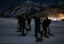 groupe de maraudeurs Montgenèvre alpes migrants 7 mars - Photo La Cimade