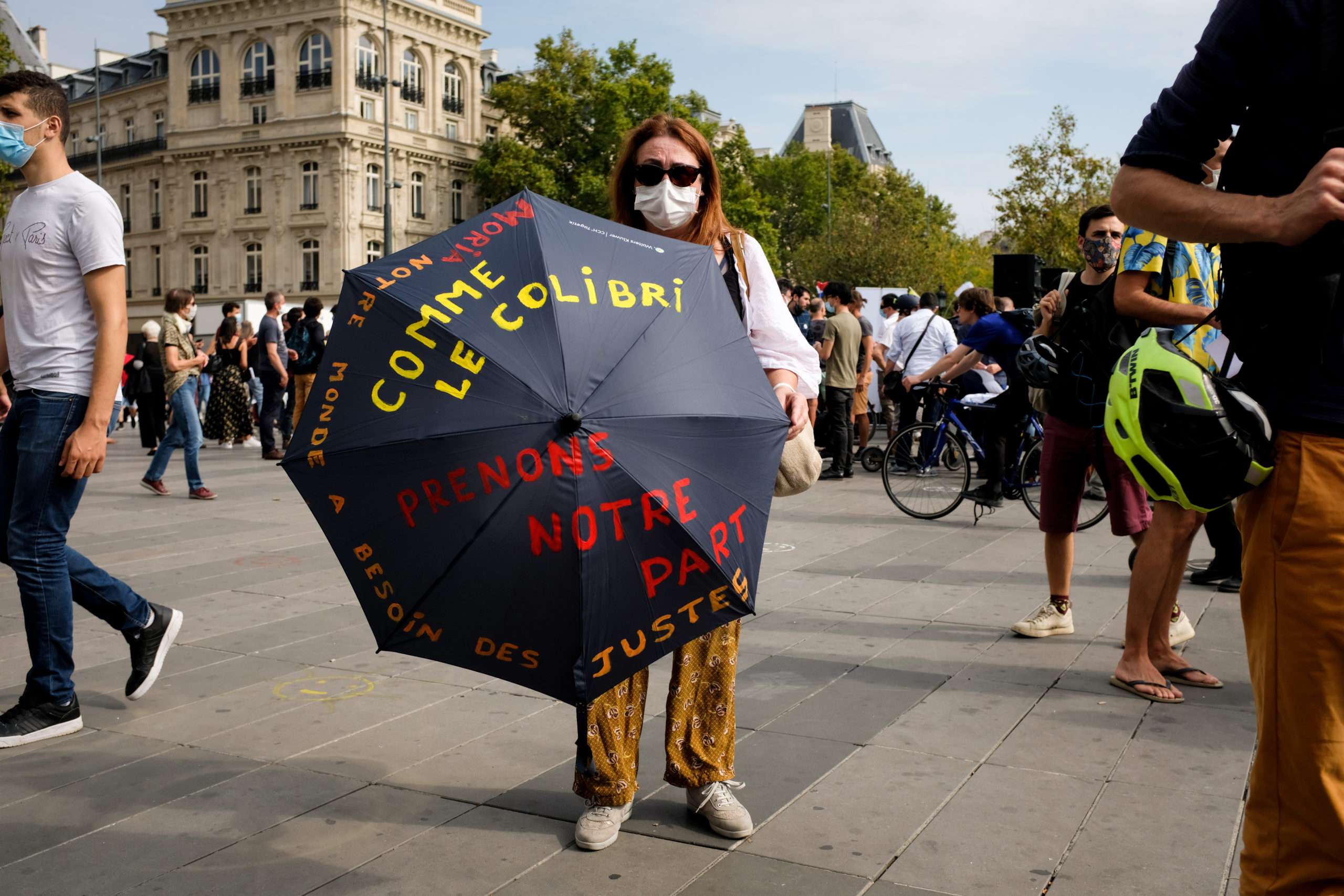 Manifestante masquée à Paris, le 20 septembre 2020 par Noan Ecerly pour Radio Parleur. militer confinement
