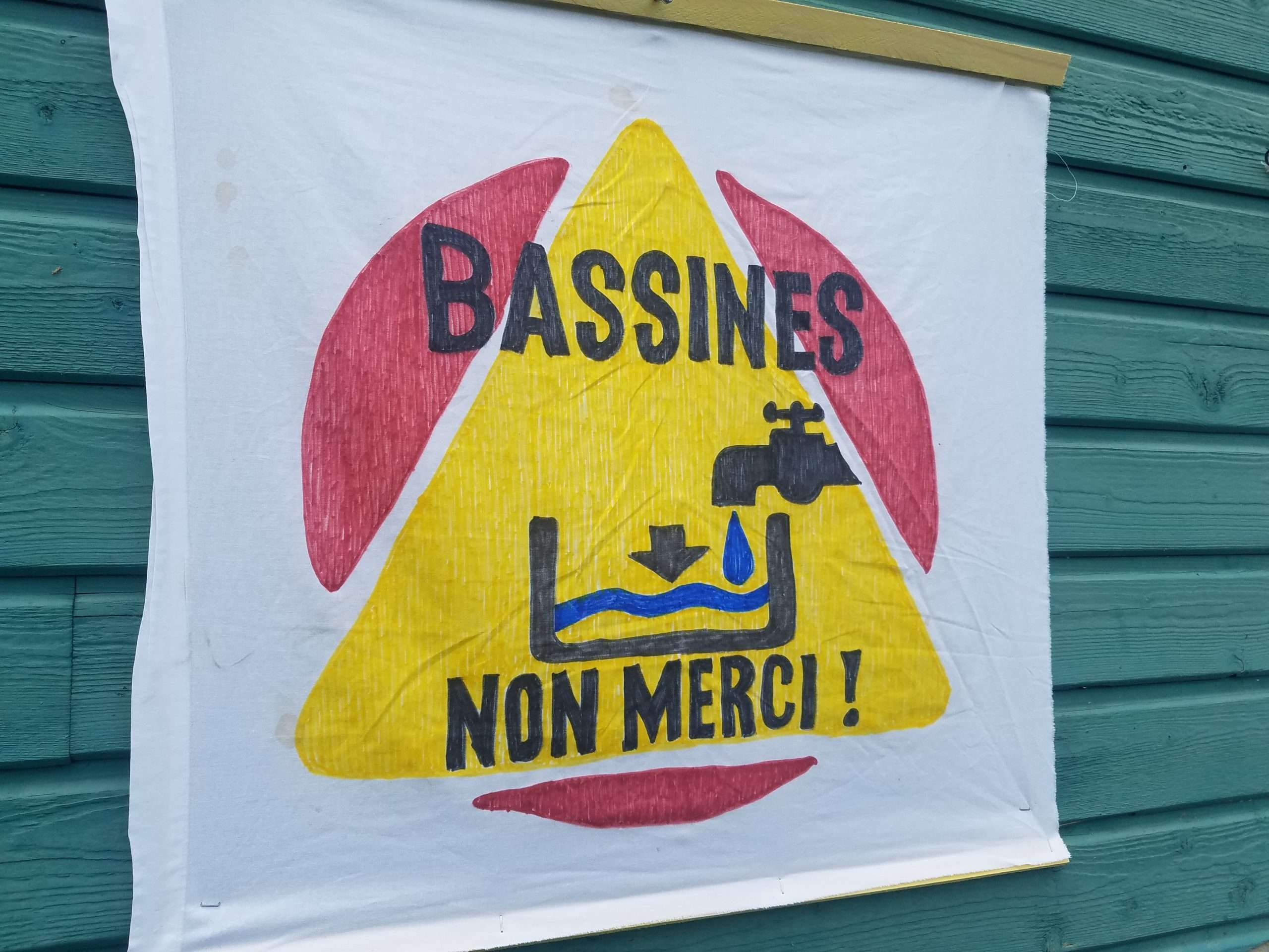Bassines Non merci