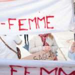 Banderole sage-femme manifestatin féministe