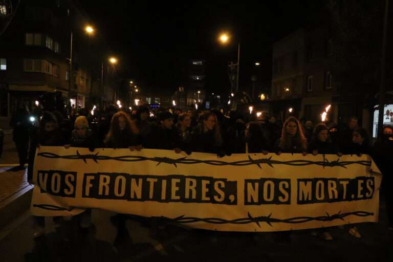 Dunkerque : Hommage aux 27 exilé·es mort.es dans la Manche